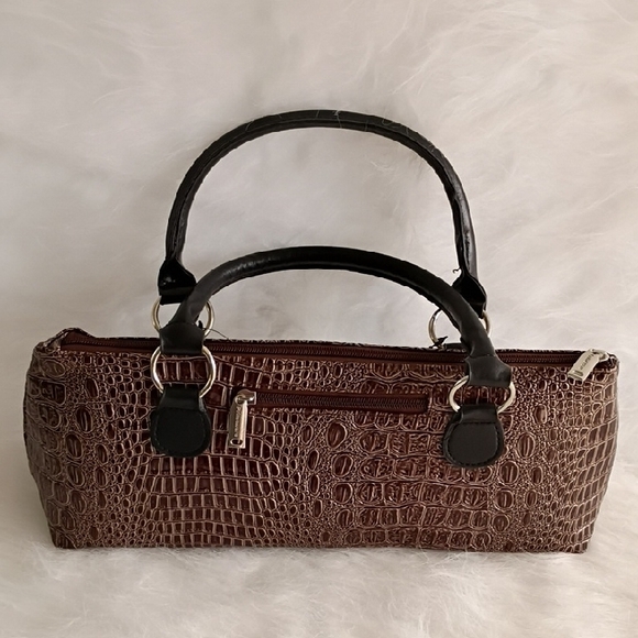 Brown Crocodile Pattern Insulated Wine Clutch by Primeware. - Picture 2 of 5